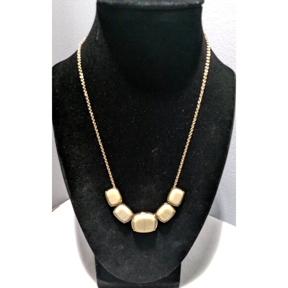 Neutral Cream Squares Brown Veining Gold Tone Work Casual Necklace - Picture 6 of 8